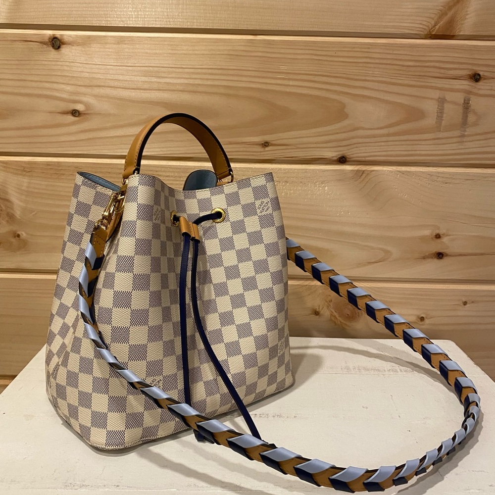 EUC Louis Vuitton Damier Neonoe MM
